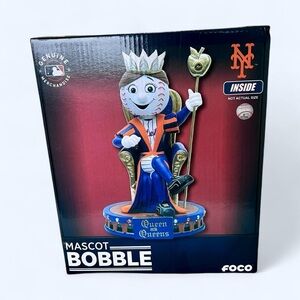 MRS. MET QUEEN OF QUEENS Limited Edition 10" Bobblehead #/260